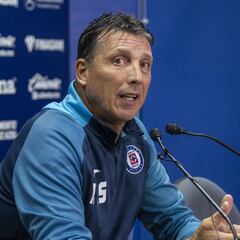 Siboldi: ''En mi país, el fútbol se hubiera parado hace rato''