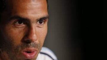 Carlos T&eacute;vez en conferencia de prensa.