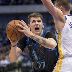 Doncic se doctora (24+9+4) ante unos Warriors en caída libre