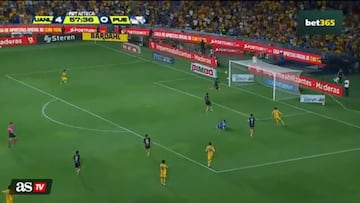 Un chileno vive una pesadilla en México: autogol y humillación histórica