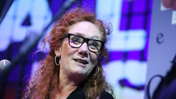 La periodista Cristina Fallarás, durante el encuentro 'La Literatura es Femenina', en el Espacio Cultural El Tanque, a 28 de octubre, en Santa Cruz de Tenerife, Tenerife, Canarias (España). La periodista está en el foco del huracán por destapar las denuncias anónimas de casos de violencia machista que han causado la dimisión de Íñigo Errejón. Fallarás anunció ayer el lanzamiento de su libro ‘No publiques mi nombre que busca "romper el silencio contra la violencia sexual", al recoger los testimonios de decenas de mujeres víctimas de agresiones sexuales.
28 OCTUBRE 2024;CANARIAS;
Europa Press Canarias
28/10/2024