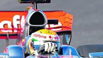 <b>APUROS. </b>McLaren disimula para no mostrar sus carencias.