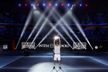 Carlos Alcaraz campeón de la Next Gen ATP Finals.