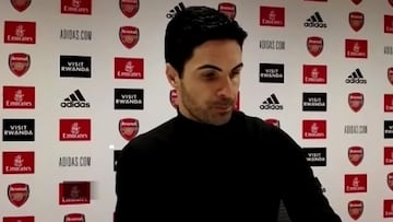 Arteta se?ala a un jugador tras un nuevo tropiezo del Arsenal