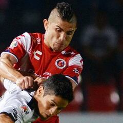 La polémica que envuelve a Felipe Flores en México