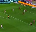 El increíble gol de Brian Fernández en derrota de Necaxa
