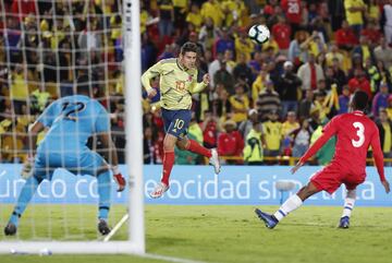 Colombia vence a Panamá en el estadio El Campín en amistoso de preparación para la Copa América de Brasil.
