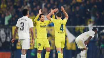VILLARREAL, SPAIN - JANUARY 07: Dani Parejo and Pau Torres of Villarreal CF celebrates victory after the LaLiga Santander match between Villarreal CF and Real Madrid CF at Estadio de la Ceramica on January 07, 2023 in Villarreal, Spain. (Photo by Francisco Macia/Quality Sport Images/Getty Images)