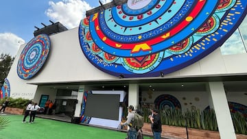 Paddock del GP de México, con modificaciones para evitar el acoso de los aficionados