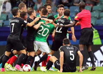 Así fue la bronca entre México y Nueva Zelanda en Confederaciones