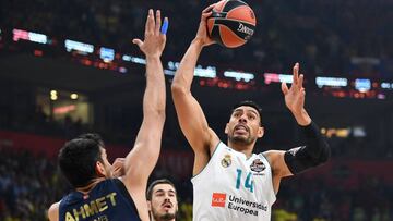 Gustavo Ay&oacute;n, durante la final de la Euroliga ante el Fenerbah&ccedil;e.