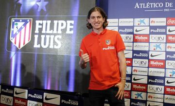 Filipe 16M€, 29 (Chelsea). Un a?o despu¨¦s de irse... estaba de vuelta. Y el Atleti recuper¨® toda su fortaleza en la izquierda. Un jugador importante.