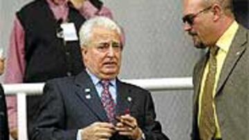 <b>EN SEGUNDO</B>. Jesús Polo cumplió ayer el requisito y pagó los 1,1 millones de euros a la LFP.