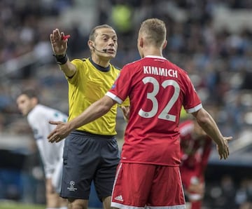 Match official Cüneyt Çakır