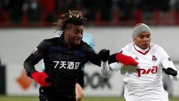 Soccer Football - Europa League Round of 32 Second Leg - Lokomotiv Moscow vs OGC Nice - RZD Arena, Moscow, Russia - February 22, 2018   Lokomotiv Moscow&rsquo;s Ari in action with Nice&#039;s Allan Saint-Maximin   REUTERS/Sergei Karpukhin