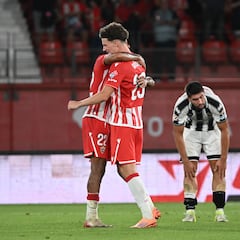 El Almería, un equipo de 10, sin ‘9’