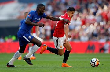 El ingrato partido de Alexis Sánchez en la final de la FA Cup