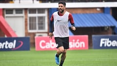 La U suma un fichaje y piensa en la salida de dos defensas