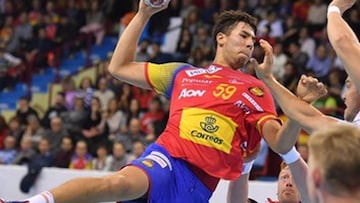 Polonia planta cara en el partido 100 de Sarmiento