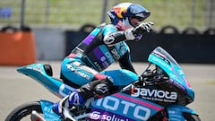 David Alonso, campeón mundial de Moto3 tras ganar en Japón