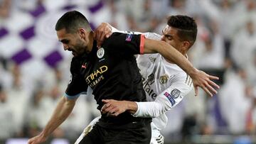 Casemiro y G&uuml;ndogan, durante el Madrid-City.