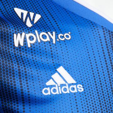 La nueva camiseta de Millonarios se estrenará el próximo domingo 27 de enero en la primera fecha de la Liga Águila en el partido contra Envigado.