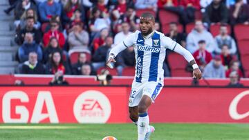 Rosier durante un partido con el Leganés.