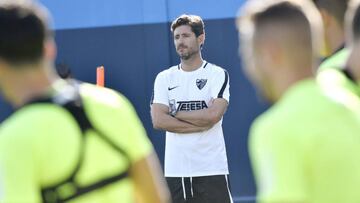 El Málaga continúa sin puntería y sin argumentos