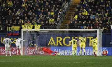 Cristiano Ronaldo dispatches the penalty