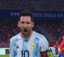 Messi no se puso nervioso ante Bravo y metió el primero de Argentina contra Chile de penal