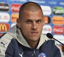 Skrtel: "Si le tengo que pegar una patada a Sturrigde lo haré"