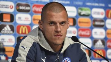 Skrtel: "Si le tengo que pegar una patada a Sturrigde lo har¨¦"