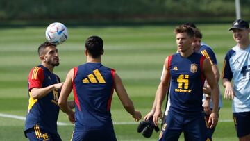 Koke y Llorente, en el entrenamiento de España.