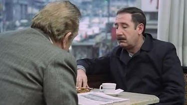 Germán Areta, el último español honrado: recordando la trilogía ‘El crack’ de Garci con Alfredo Landa y Carlos Santos