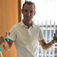 Valverde prosigue su mejoría y ya anda con muletas