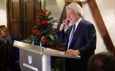 Un momento del discurso del presidente Enrique Cerezo. 




