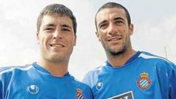 <b>PAREJA TRIUNFAL. </b>Chica y Pandiani posaron ayer para AS tras el entrenamiento del primer equipo en Sant Adrià.