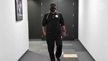 Mike Tomlin y Zac Taylor regresan a sus oficinas