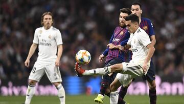 Reguilón, en un Real Madrid-Barcelona.