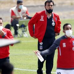 "Imposible": el difícil panorama que describió Quinteros sobre Araos y otros fichajes