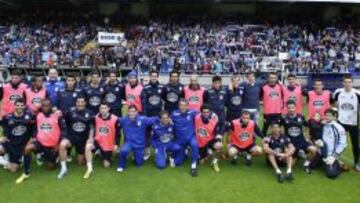 El Deportivo se entrenó el viernes en Riazor y se dio un baño de masas con el apoyo de unos 4.000 seguidores.