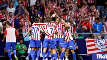Julián, Griezmann, Llorente y Koke celebran el gol de Barrios al Villarreal.