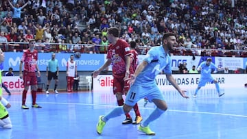 Taffy hizo de Ricardinho y el Movistar se llev¨® el cl¨¢sico