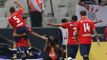 El cuadro de Holan cuaj&oacute; una gran primera mitad que le vale para sacar los tres puntos en su visita a Sao Paulo. Ya es segundo en el grupo a falta de dos jornadas.