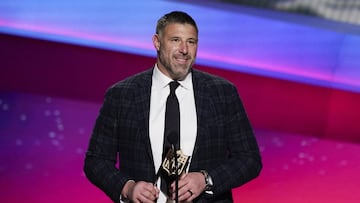 Mike Vrabel se uni&oacute; a Jeff Fisher, en 2008, como los &uacute;nicos head coaches en la historia de los Tennessee Titans en ganar el premio al Head Coach del A&ntilde;o.