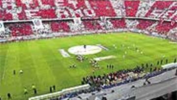 El terreno de juego está perfectamente, pero se puede levantar y venderlo.