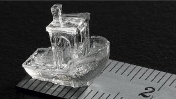 Crean una impresora 3D que imprime en segundos usando s車lo luz