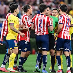 Las expulsiones se robaron el Chivas vs América
