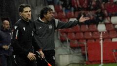 19/11/22 PARTIDO SEGUNDA DIVISION
SPORTING DE GIJON - LEGANES
 IDIAKEZ PROTESTA AL LINIER SU EXPULSION CON ROJA