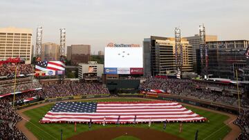 La MLB y sus equipos mandaron mensajes vía twitter con el #NeverForget a 17 años del atentado a las Torres Gemelas que sacudió Estados Unidos.